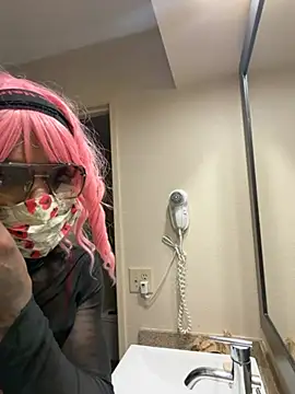 sissy diorcd online show from May 28, 3:04 am
