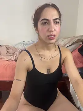 MariamGray1 online show from May 27, 10:01 am