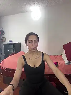 MariamGray1 online show from May 5, 6:27 am