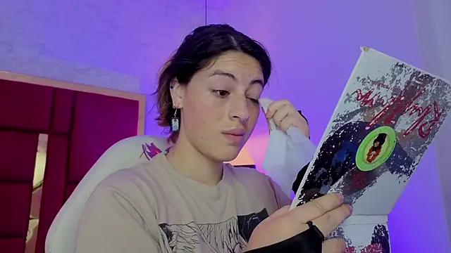 moon winy online show from February 20, 11:23 am