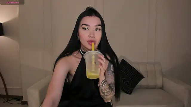 MeganCross1 online show from November 14, 4:12 am