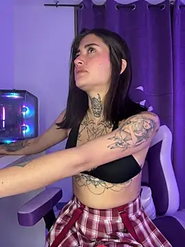 Maiaaa 11 online show from December 17, 4:05 am