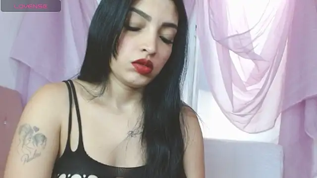 nicole-roman online show from May 23, 2:26 pm