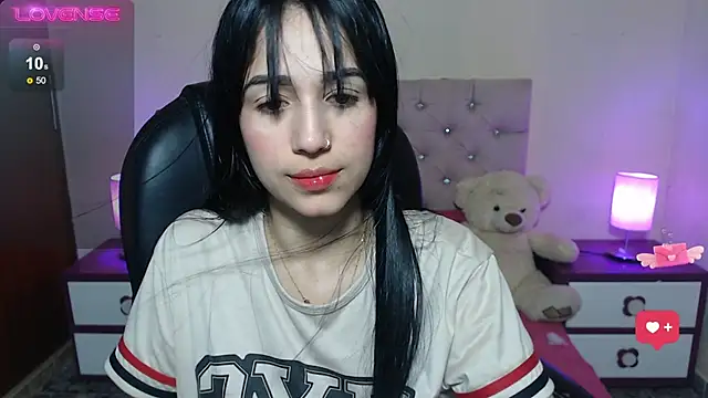 gabyy cute  online show from November 17, 11:27 pm