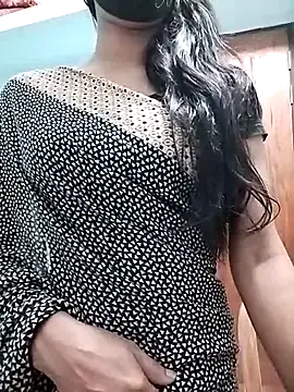 Ratri-Biswas online show from May 8, 4:32 pm