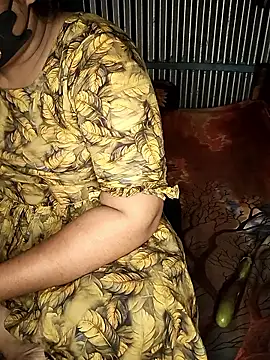 Priyanka-Khan online show from June 7, 8:04 pm