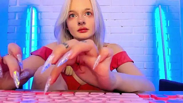 AlessaKiss online show from May 13, 2:06 am