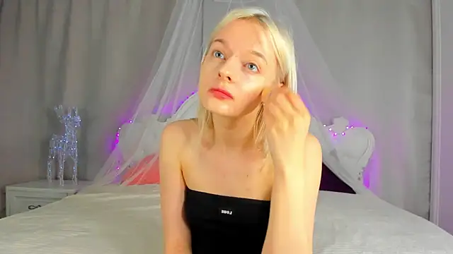 AlessaKiss online show from May 25, 5:17 am