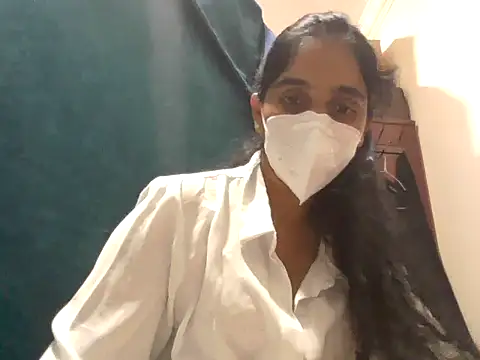 shainiasha1 online show from May 25, 6:51 pm