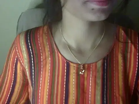 Shezi N online show from May 26, 3:22 pm