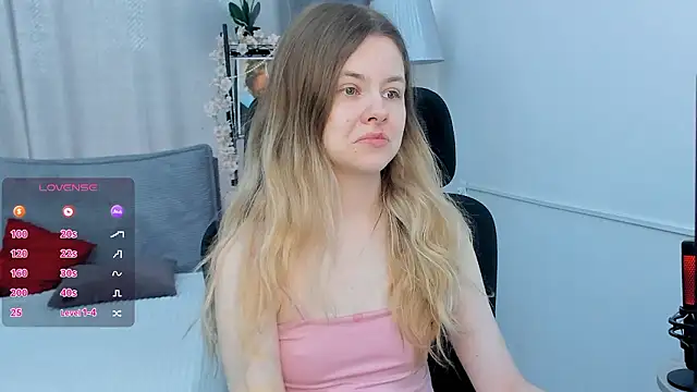 DreamSinder online show from March 28, 6:13 am