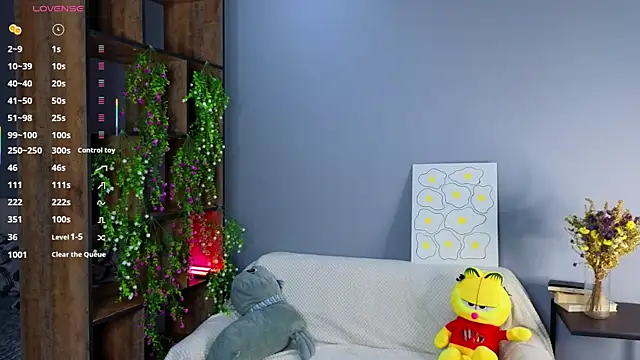 TinyMollys online show from November 3, 4:11 pm