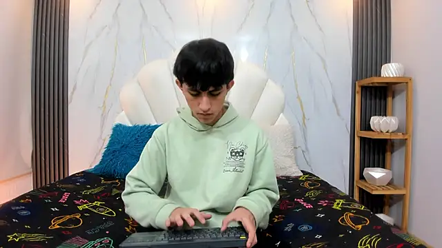 hoot booys  online show from January 10, 8:57 pm