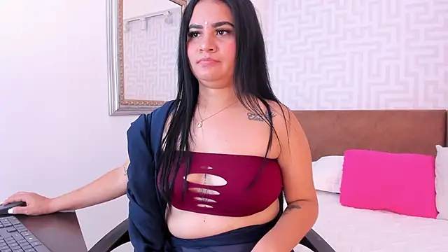Endiira online show from October 18, 7:04 pm