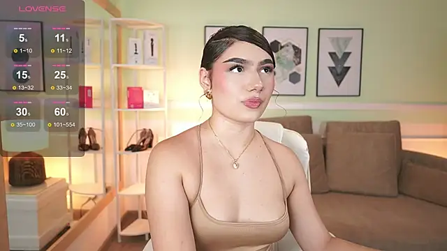EmilyTurneer online show from May 25, 7:02 pm