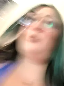 ImKatMeow online show from May 8, 6:32 pm
