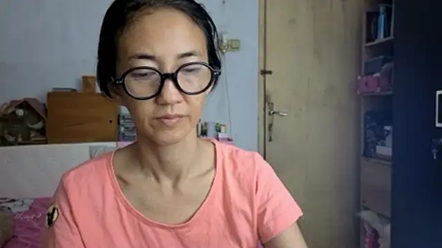 princessD077 online show from May 2, 5:16 pm