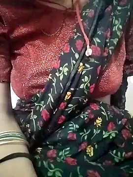 Snapshot of OliveGreen22 chatting on October 29, 7:45 am OliveGreen22 online show from October 29, 7:45 am