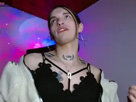 Scarlett crastrawberry online show from May 26, 5:07 am