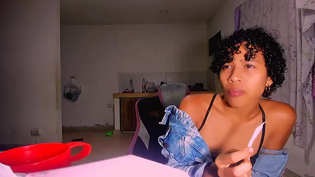 bad girl xxx online show from May 20, 5:26 am