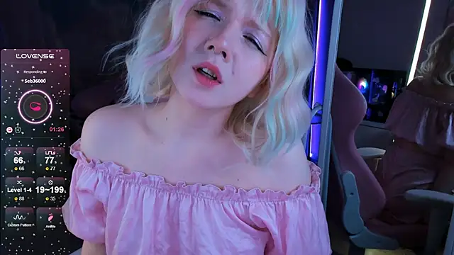 likedoll online show from October 24, 6:04 pm