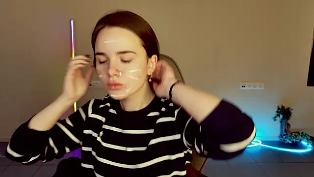 May Bloom online show from February 3, 6:40 am