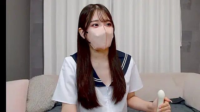 LOVE MIREI LOVE online show from April 4, 11:20 am