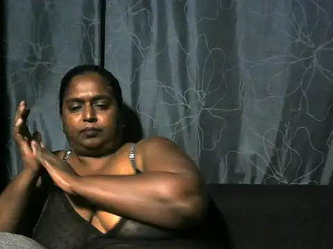 Indianhoney58 online show from March 26, 4:31 pm