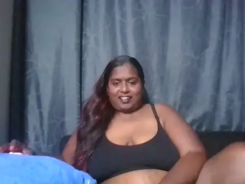 Indianhoney58 online show from April 14, 2:39 pm