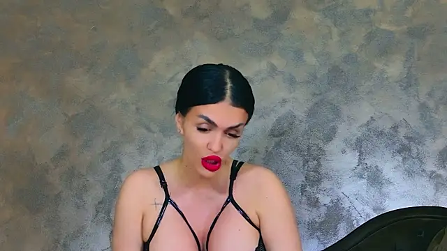 KimWilmes online show from May 8, 1:47 pm