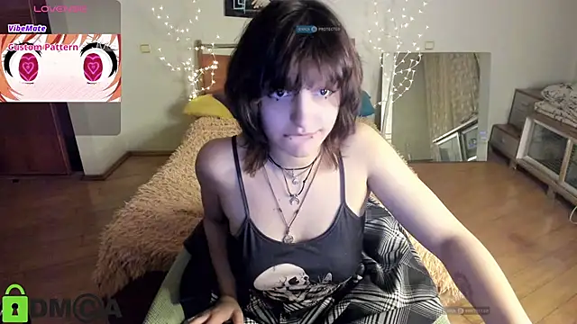 A Skyy online show from May 6, 8:46 pm