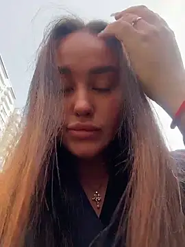 KiraSunshine online show from April 5, 6:12 am