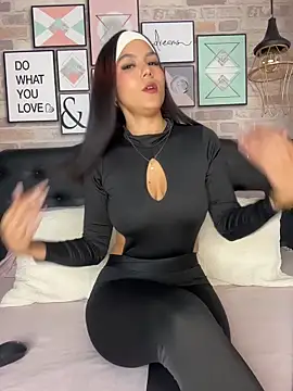 CherrySmirkXXX online show from May 25, 1:21 pm
