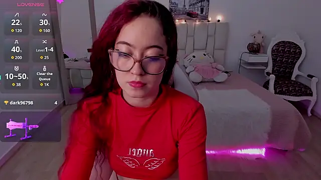 Amaraa couper1 online show from March 21, 8:19 am