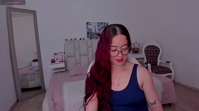 Amaraa couper1 online show from March 19, 4:28 am