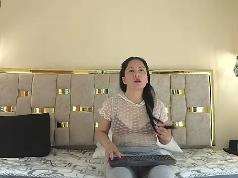 mara wesley online show from October 27, 3:46 am