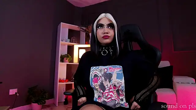 sweett nikky online show from October 21, 8:57 pm