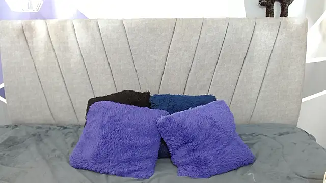 luna merie online show from March 22, 4:46 pm