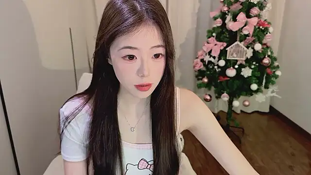 Onecutelittle online show from January 15, 7:36 am