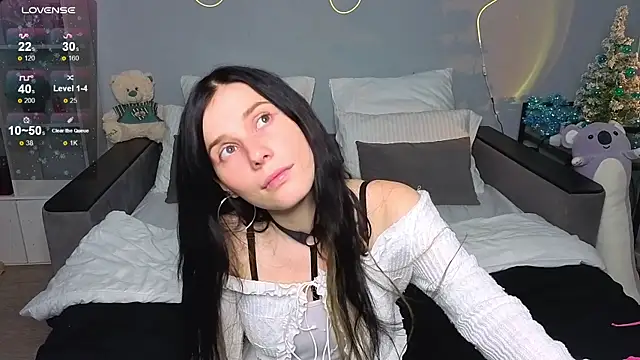 Mell Hyees online show from December 21, 8:46 pm