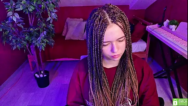  HypeQueen  online show from November 16, 9:37 pm