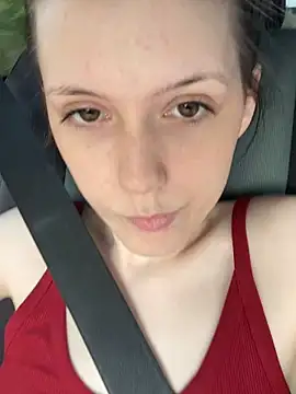 Thedeepwebcutie online show from May 15, 8:33 pm