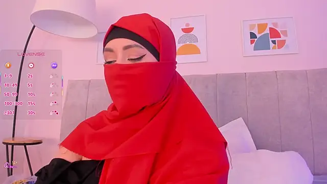 fatiima  online show from May 7, 7:28 pm
