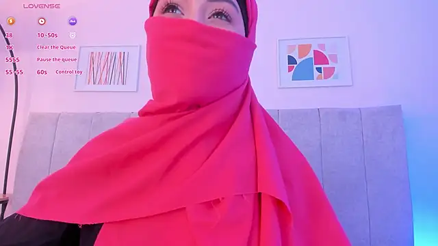 fatiima  online show from May 26, 7:24 pm