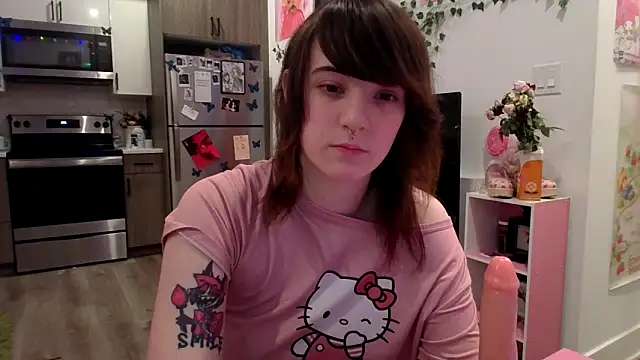 Trickylucy555 online show from October 19, 6:37 am