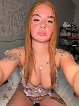 Ellieskyyee1 online show from May 6, 8:35 pm
