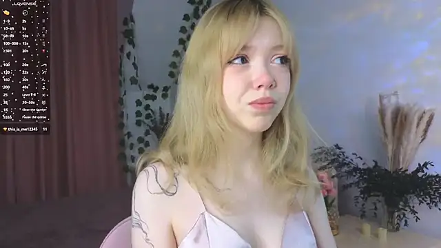 Rochelle Dolly online show from January 9, 3:38 pm