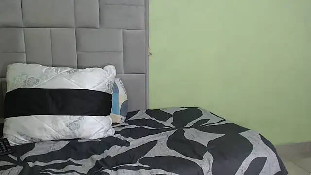 Mimi Passion online show from December 19, 4:54 pm