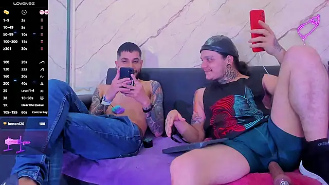  AlecLawrence online show from January 5, 6:33 pm