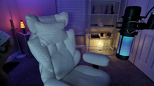 AngieFae  online show from May 7, 3:33 am